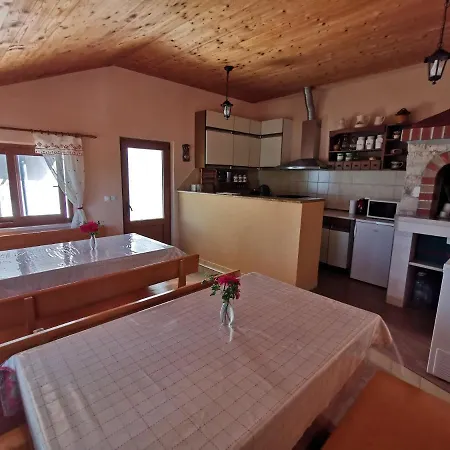בית הארחה House Smajic