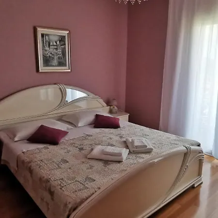 בית הארחה House Smajic 3*