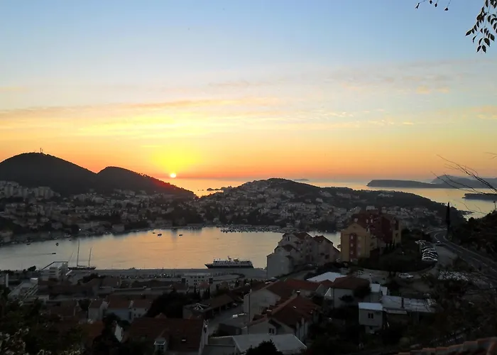 Guest house House Smajic 3*